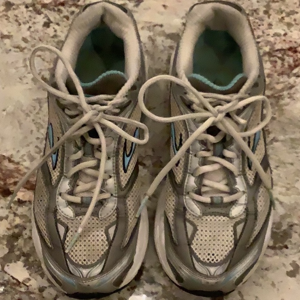 Brooks S251 - Size 10.